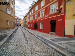 Prodej obchodního prostoru, Cheb, Cechovní, 158 m2