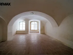 Prodej obchodního prostoru, Cheb, Cechovní, 253 m2