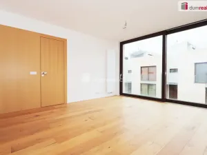 Prodej rodinného domu, Praha - Libuš, V Hrobech, 378 m2