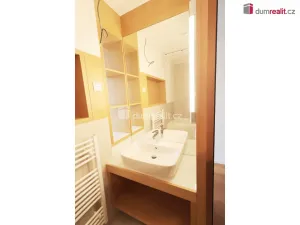 Prodej rodinného domu, Praha - Libuš, V Hrobech, 378 m2