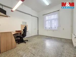 Pronájem obchodního prostoru, Karlovy Vary, Koptova, 57 m2