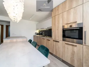 Pronájem rodinného domu, Žabeň, 410 m2