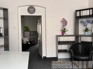 Pronájem obchodního prostoru, Plzeň, Tylova, 55 m2