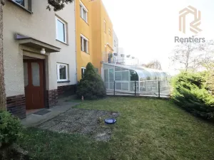 Prodej rodinného domu, Praha - Ruzyně, Kralupská, 256 m2