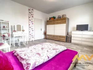 Pronájem bytu 2+1, Hradec Králové, Pospíšilova, 79 m2