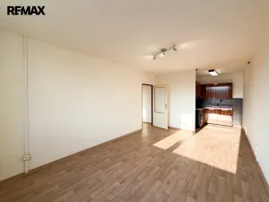 Pronájem bytu 2+kk, Komárov, Pionýrů, 43 m2