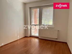 Pronájem bytu 2+kk, Zlín, Voženílkova, 48 m2