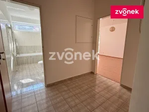 Pronájem bytu 2+kk, Zlín, Voženílkova, 48 m2