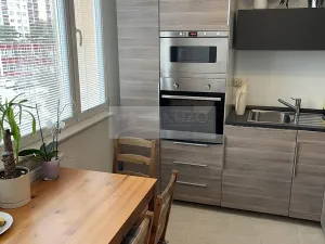 Prodej bytu 3+1, Mladá Boleslav, U stadionu, 86 m2