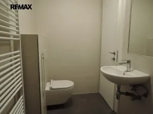 Pronájem bytu 2+kk, Praha - Smíchov, U Malvazinky, 38 m2