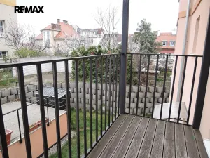 Pronájem bytu 2+kk, Praha - Smíchov, U Malvazinky, 40 m2