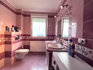 Prodej rodinného domu, Sadov, 150 m2