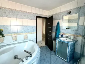 Prodej rodinného domu, Sadov, 150 m2