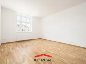 Pronájem bytu 2+1, Brno, Čápkova, 73 m2