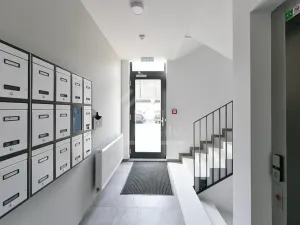 Prodej bytu 2+kk, Praha - Vysočany, V Předním Hloubětíně, 64 m2