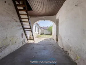Prodej rodinného domu, Znojmo - Oblekovice, Oblekovická, 180 m2