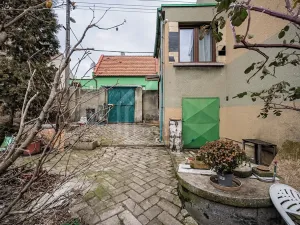 Prodej rodinného domu, Třebusice, 470 m2