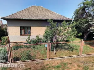 Prodej rodinného domu, Kozomín, 489 m2