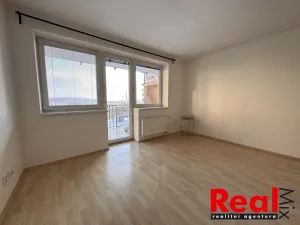 Pronájem bytu 1+kk, Brno - Líšeň, Sedláčkova, 40 m2