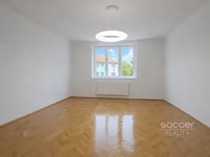 Pronájem bytu 3+1, Praha - Smíchov, Holečkova, 84 m2