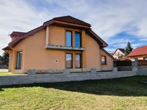 Prodej rodinného domu, Kouty, 220 m2