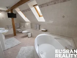 Prodej rodinného domu, Nový Bor - Janov, 219 m2