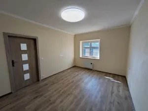 Pronájem bytu 2+kk, Karlovy Vary - Bohatice, U Trati, 34 m2