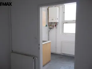 Pronájem obchodního prostoru, Třebíč - Vnitřní Město, Karlovo nám., 325 m2