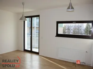Pronájem bytu 1+kk, Praha - Bohnice, Pekařova, 34 m2