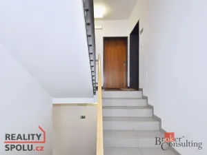 Pronájem bytu 1+kk, Praha - Bohnice, Pekařova, 34 m2