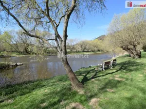 Prodej pozemku pro bydlení, Nespeky, Nad Splavem, 2256 m2