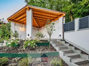 Pronájem rodinného domu, Praha - Komořany, Pod lesem, 127 m2