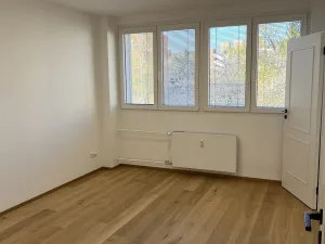 Pronájem bytu 3+1, Zlín, Zarámí, 96 m2