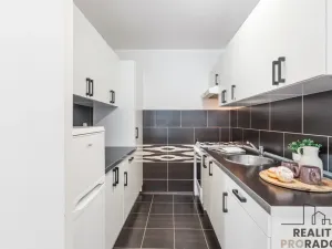 Prodej bytu 3+1, Praha - Stodůlky, Bellušova, 67 m2