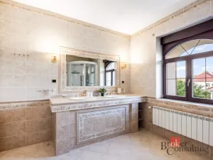 Prodej vily, Praha - Modřany, Pancířova, 287 m2