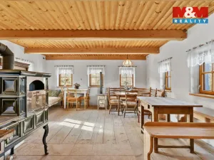 Prodej rodinného domu, Lomnice nad Popelkou - Černá, 100 m2