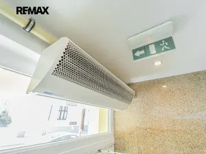 Pronájem kanceláře, Kladno, Osvoboz. pol. vězňů, 183 m2