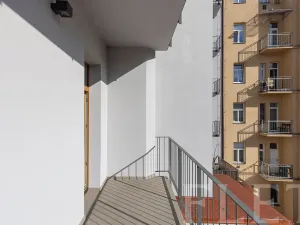 Pronájem bytu 2+kk, Praha - Libeň, Lihovarská, 43 m2