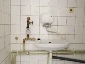 Pronájem obchodního prostoru, Hradec Králové, Československé armády, 55 m2