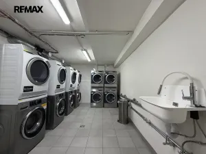 Pronájem bytu 1+kk, Praha - Vinohrady, Perucká, 25 m2