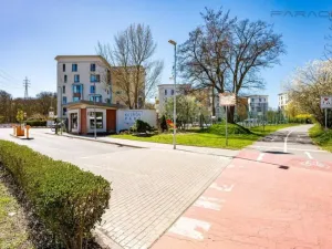 Prodej bytu 3+kk, Praha - Hloubětín, Nademlejnská, 86 m2