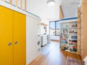 Prodej bytu 3+kk, Praha - Hloubětín, Nademlejnská, 79 m2