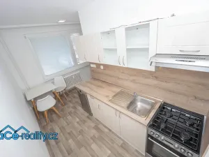 Pronájem bytu 2+1, Týniště nad Orlicí, Družstevní, 58 m2