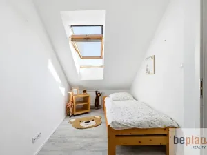 Prodej rodinného domu, Kamenice, Lomená, 161 m2