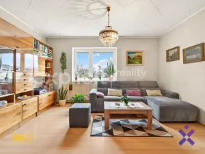 Prodej bytu 3+1, Bánov, 76 m2