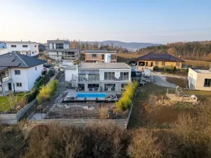 Prodej vily, Králův Dvůr, Na Vinohradech, 140 m2