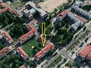 Prodej bytu 2+1, Ostrov, Hlavní třída, 75 m2