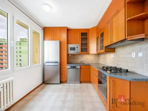 Pronájem bytu 4+1, Plzeň - Severní Předměstí, Strážnická, 76 m2