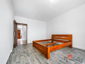 Pronájem bytu 4+1, Plzeň - Severní Předměstí, Strážnická, 76 m2