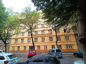 Prodej bytu 2+kk, Praha - Žižkov, Žerotínova, 40 m2